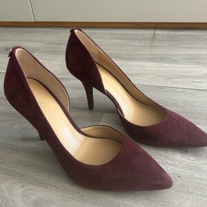 Michael Kors pumps in burgundy suede, size 8